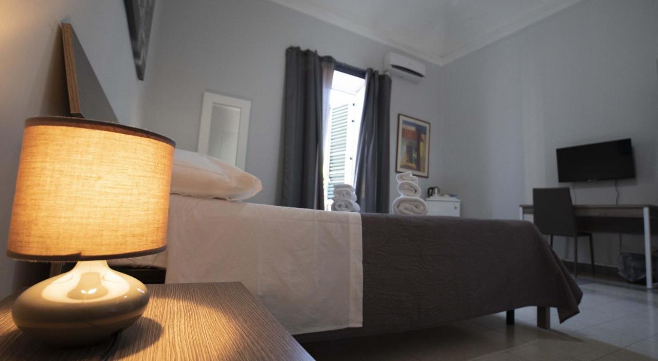 Giachi Friendly Rooms Alla Stazione Palermo Exterior photo