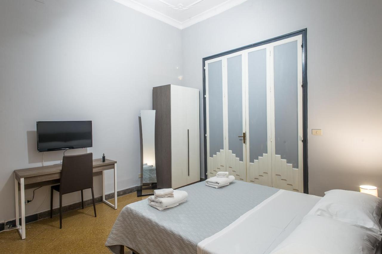 Giachi Friendly Rooms Alla Stazione Palermo Exterior photo