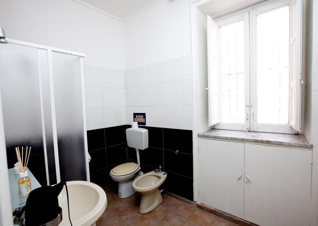 Giachi Friendly Rooms Alla Stazione Palermo Exterior photo