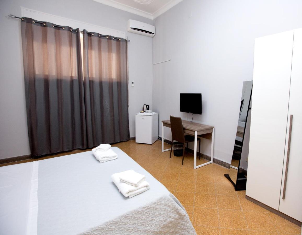 Giachi Friendly Rooms Alla Stazione Palermo Exterior photo