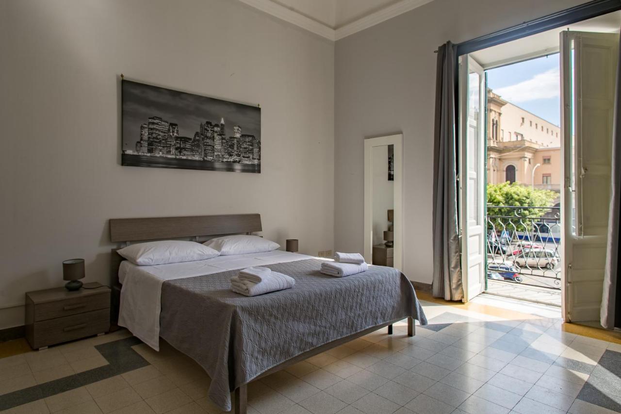 Giachi Friendly Rooms Alla Stazione Palermo Exterior photo